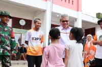 Anak-Anak Jadi Prioritas, Muhidi Tinjau Posko Pengungsian SDN 02 Cupak Tangah