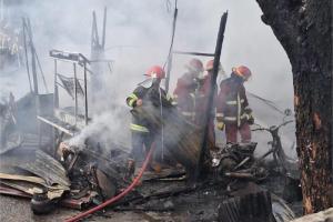 Dua Tewas dalam Kebakaran yang Hanguskan Tiga Bangunan di Alai Parak Kopi