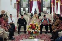 Kagumi Sosok Buya Hamka, Presiden WADAH Malaysia Temui Gubernur Mahyeldi