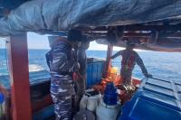 Lanal Nias Tangkap Satu Kapal Ikan Gunakan Bom