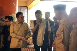 Mendag dan Gubernur Mahyeldi Apresiasi Stabilitas Harga di Pasar Raya Padang