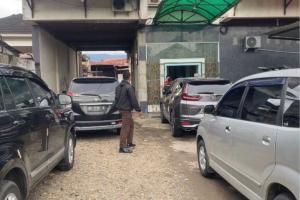 Terkait Dugaan Kredit Fiktif Rp34 Miliar, Kejari Padang Geledah Kantor PT B