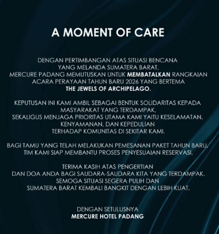 Flyer pengumuman Hotel Mercure Padang atas pembatalan perayaan Tahun Baru 2026 seiring bencana banjir bandang melanda wilayah Sumbar. IST