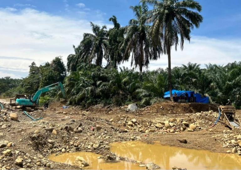 Lokasi tambang emas ilegal yang ditertibkan tim terpadu lintas sektor di Pasbar baru-baru ini. IST