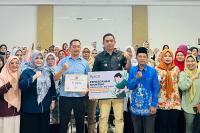 Komit Program Pemberdayaan Masyarakat, Camat Lubeg Beri Apical Gruop Penghargaan