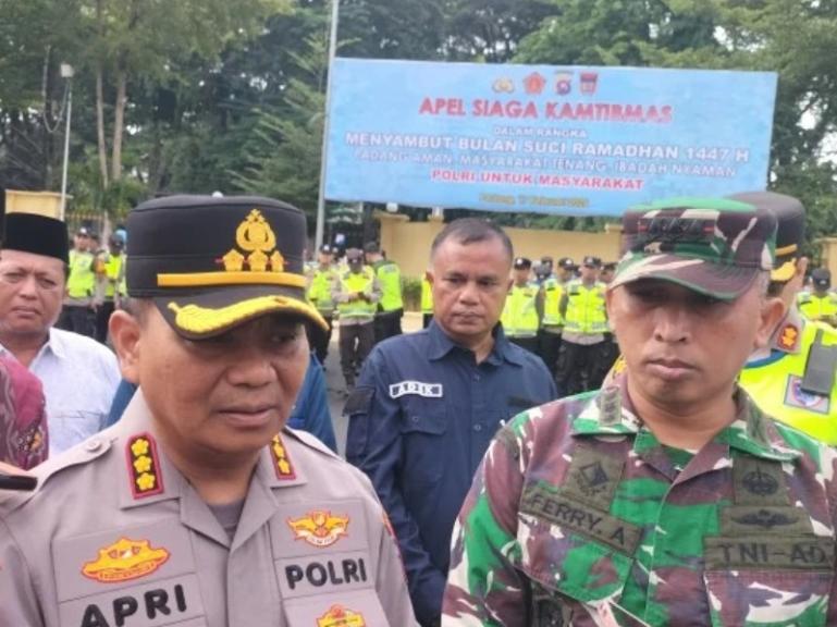 Kapolresta Padang, Kombes Pol Apri Wibowo saat diwawancari wartawan seusai apel pasukan pengamanan Ramadan di Kota Padang, Selasa (17/2/2026). IST