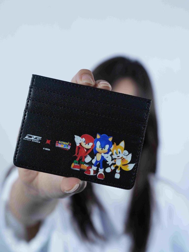 Mulai 6 Februari 2026, para gamers bisa mendapatkan berbagai merchandise fisik resmi dari game Sonic Rumble hanya dengan melakukan top up dan menukarkan DG Poin di Dunia Games. IST