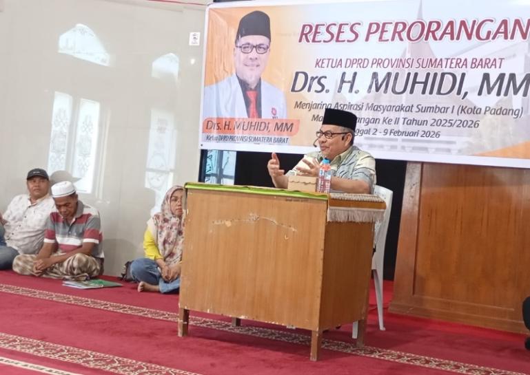 Ketua DPRD Sumbar, Muhidi saat menyerap aspirasi masyarakat Kelurahan Tanah Sirah Nan XX, Rabu (4/2/2026). IST