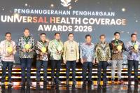 Wako Pariaman Yota Balad Terima Penghargaan UHC Awards 2026