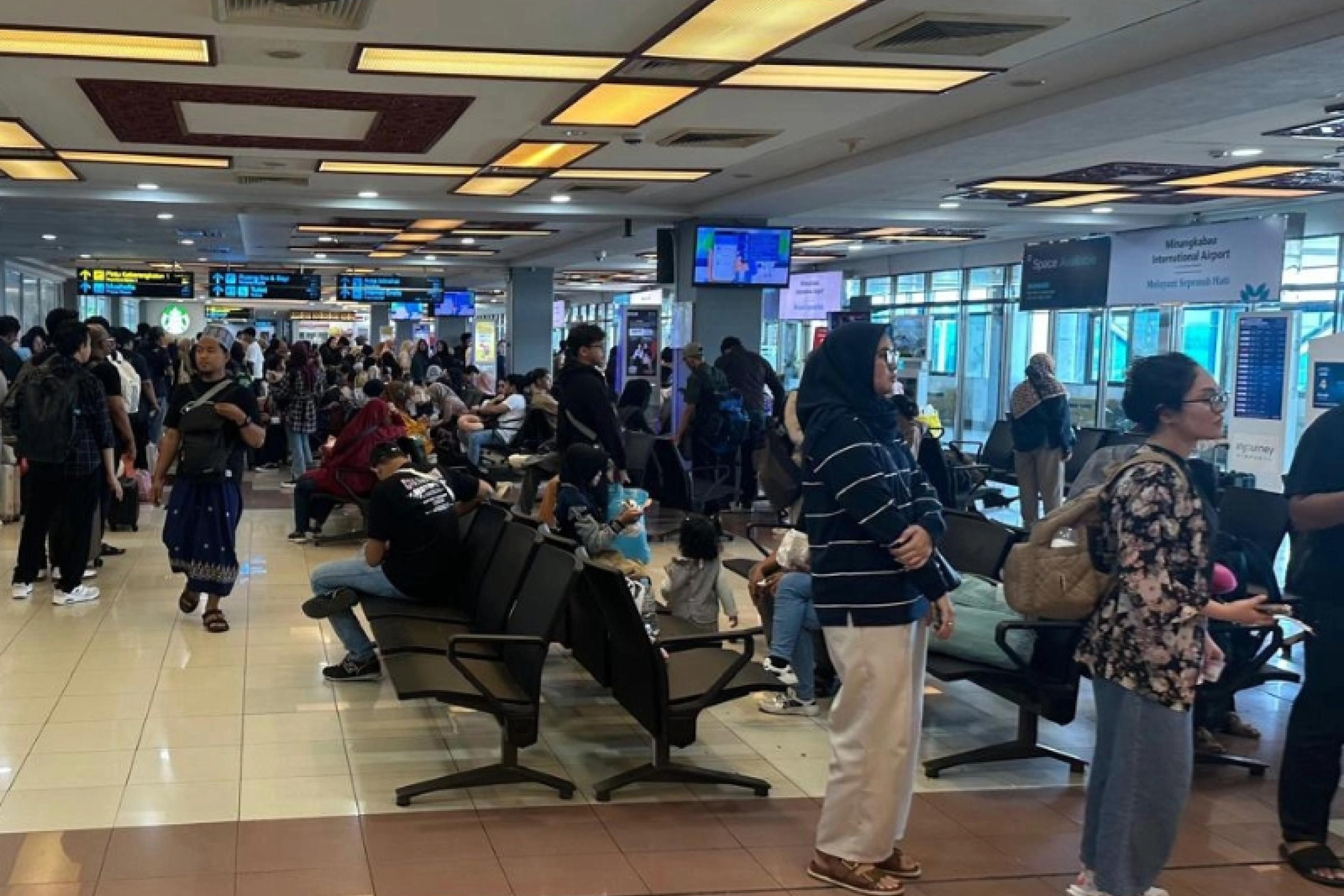 Arus balik penumpang pasca Lebaran terpantau mulai padati Bandara Internasional Minangkabau (BIM) Sabtu (28/3/2026). IST