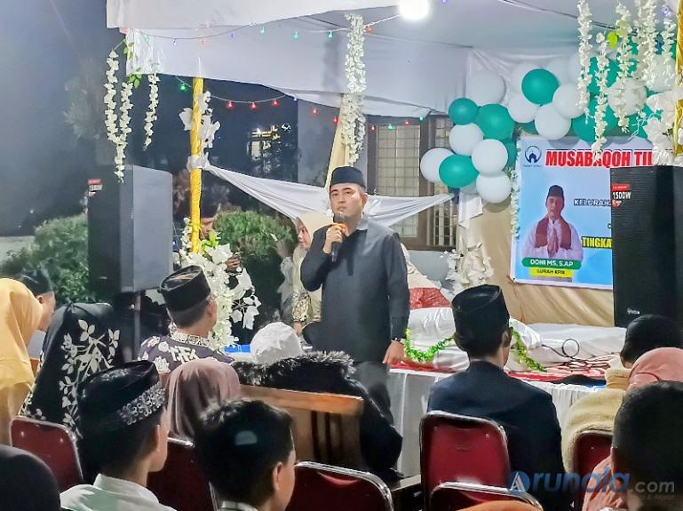 Anggota Komisi IV DPRD Kota Padang,  Fautias Fauzi membuka pelaksanaan MTQ tingka SD dan SMP di Kelurahan Koto Panjang Ikua Koto, Koto Tangah, Sabtu malam (7/3/2026). (dok : arunala.com)