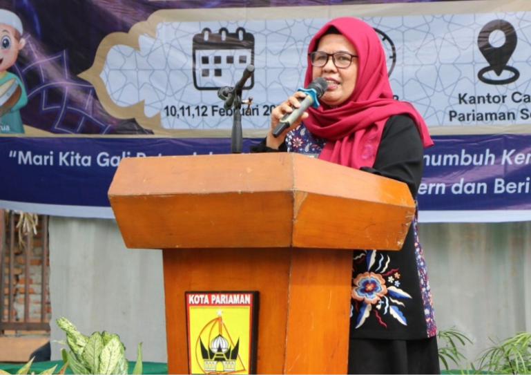 Kepala Disdikpora Kota Pariaman, Hertati Taher jelaskan pelaksanaan Pesantren Ramadan di kota itu, Jumat (13/2/2026). IST