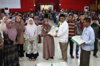 Anggota DPR RI Arisal Azis Bantu 276 Pendidik dan Tendik se Kota Pariaman