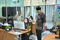 Sidak Ramadan, Gubernur Mahyeldi Pastikan Disiplin ASN Pemprov Sumbar Tetap Terjaga