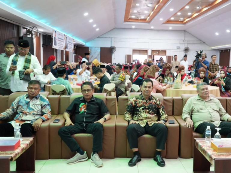 Wakil Ketua DPRD Sumbar, Evi Yandri Rajo Budiman menghadiri pelantikan pengurus Ikatan Keluarga Pasaman (IKAPAS) Kota Batam periode 2025-2030, Minggu (10/5/2026). IST