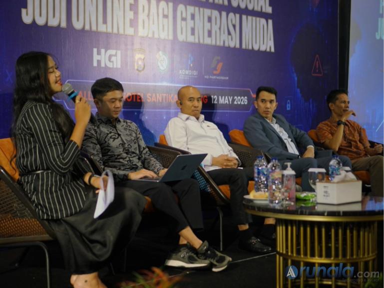 Direktur Reserse Kriminal Khusus Polda Sumbar, Kombes Pol Andry Kurniawan jadi narasumber dalam seminar edukatif bertajuk 