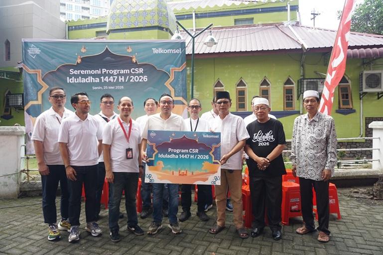 Telkomsel kembali menyalurkan bantuan hewan kurban kepada masyarakat melalui program CSR Sambungkan Senyuman di berbagai wilayah Indonesia. IST
