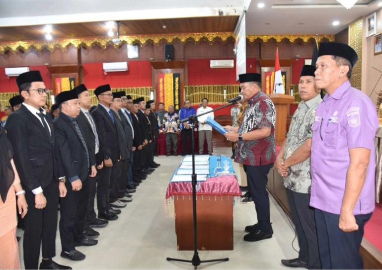 Wali Kota Pariaman Yota Balad melantik 52 pejabat baru dilingkup Pemko Pariaman, Kamis sore (30/4/2026). IST
