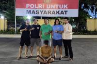 Terekam CCTV Saat Aksi, Pencuri Bahan Sea Food di Rumah Makan Tepi Laut Padang Dibekuk