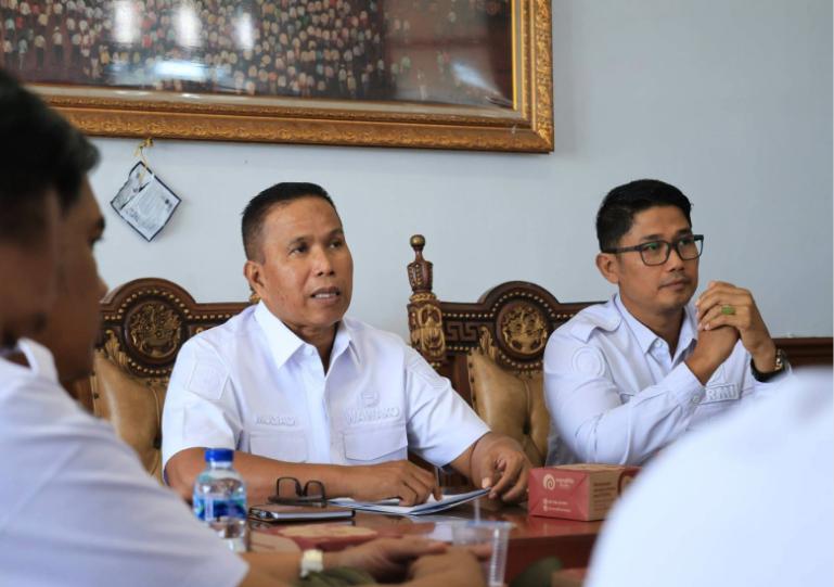 Wawako Mulyadi pimpin rapat pematangan kegiatan iven Pariaman Berlari 2026, Rabu (10/6/2026). IST