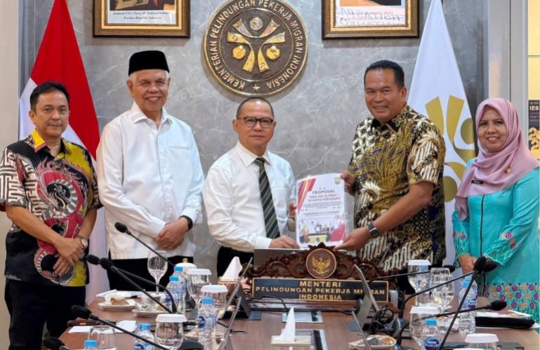 Wali Kota Pariaman, Yota Balad saat audiensi dari perwakilan Universitas PASIM Bandung, di kantor KP2MI, Jakarta, Senin (22/6/2026). IST