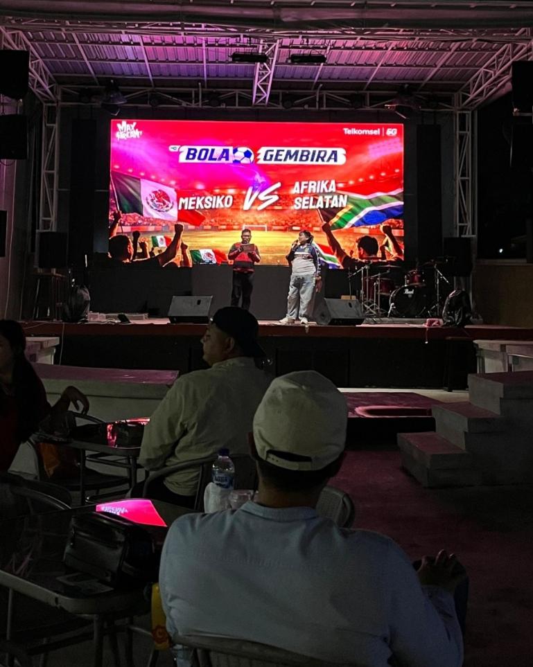 Nonton Bareng Bola Gembira MAXStream TV diselenggarakan setiap hari selama Piala Dunia FIFA 2026. IST