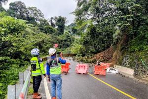 Longsor Lumpuhkan Jalur Lembah Anai, Polisi Tutup Total Akses Demi Keselamatan Pengguna Jalan