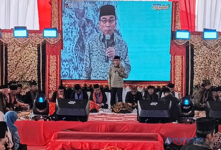 Wakil Wali Kota Padang Maigus Nasir saat membuka Festival Alek Nagari Nan XX Kecamatan Lubeg, Sabtu (11/7/2026). (dok : arunala.com)