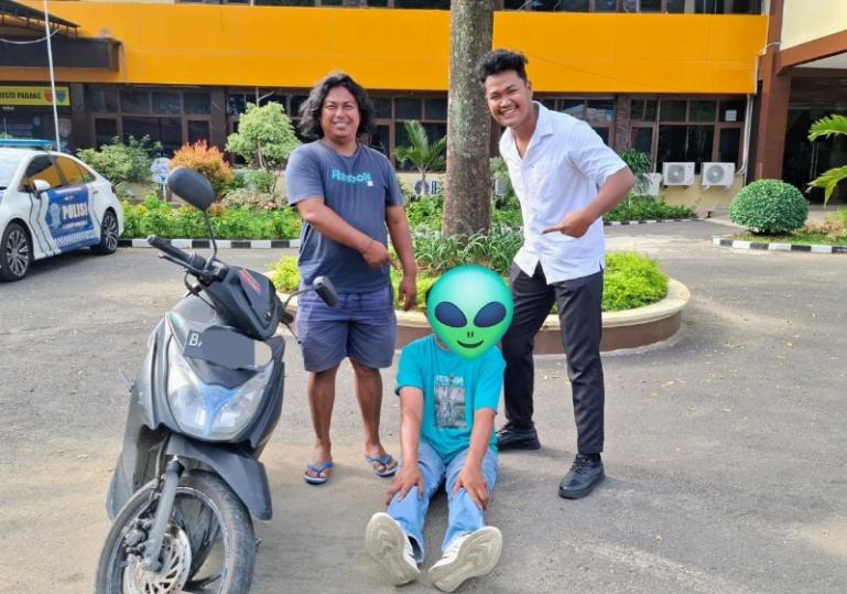 Terduga pelaku pelecehan yang berhasil ditangkap Satreskrim Polresta Padang, Selasa (7/7/2026). IST