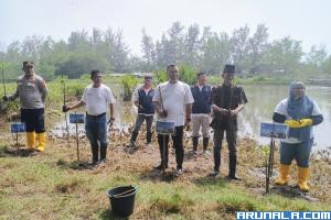 Pantai Tiram Ditanami 10.000  Mangrove, API Regional III Realisasikan Program Injourney Green