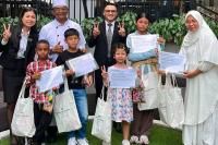 Santika Indonesia Hotels & Resorts Kenalkan Dunia Perhotelan kepada Anak Asuhan SOS Children's Villages