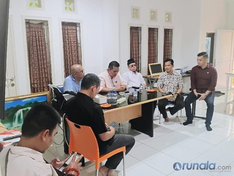 Suasana silaturahmi jajaran Dit Intelkam Subdit 1 bidang Politik Polda Sumbar dengan JMSI Sumbar, Selasa (29/9/2026). (dok: arunala.com)