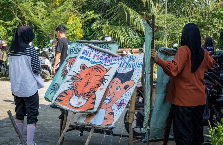 Kegiatan Komunitas Seni Nan Tumpah (KSNT) kembali membuka pintu rumahnya untuk publik melalui program Ke Rumah Nan Tumpah (KRNT) di Korong Kasai, Nagari Kasang, Padangpariaman belum lama ini. IST