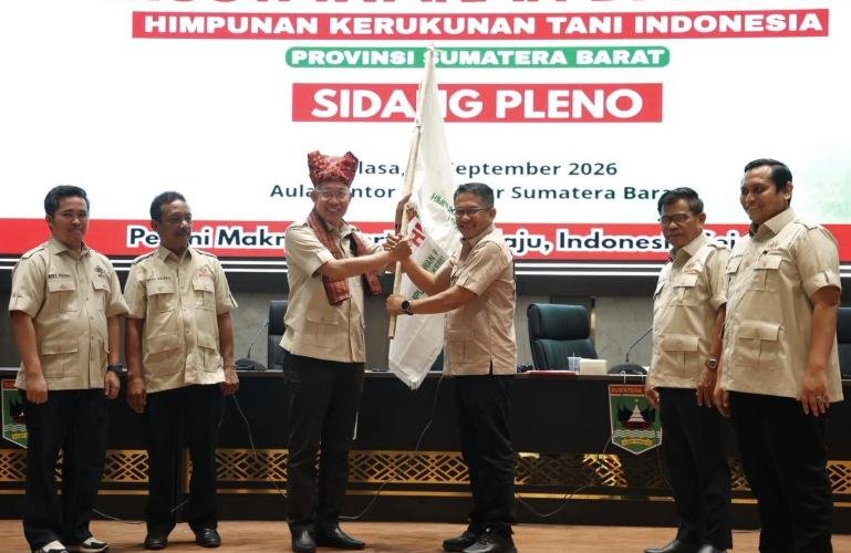 Wakil Ketua DPRD Sumbar, Evi Yandri Rajo Budiman terpilih menjadi Ketua DPD HKTI Sumbar yang baru dalamdalam Musyawarah Daerah (Musda) yang digelar di Aula Kantor Gubernur Sumbar, Selasa (1/9/2026). IST