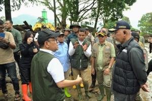 Menko PMK: Pencarian Korban dan Pemenuhan Kebutuhan Dasar Masyarakat Harus Priritas