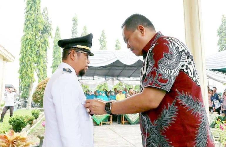 Wali Kota Yota Balad melantik Ahmad Syaukani jadi Camat Pariaman Timur, Kamis (15/10/2026). IST