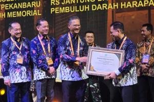 RS M. Djamil Borong Dua Diamond Excellence Award pada National Hospital Ranking 2026