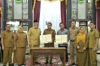 TPA Regional Solok Overkapasitas, Pemprov Sumbar Perpanjang Operasional hingga 2027 dengan Syarat Ketat