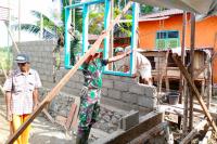 Kodim 0311/Pessel Bantu Bangun Rumah Korban Longsor