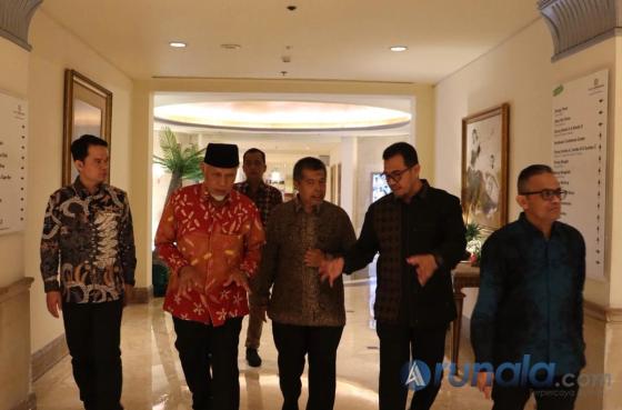Gubernur Mahyeldi terlihat memasuki Auditorium Universitas YARSI, Jakarta Pusat, Sabtu (23/5/2026). IST