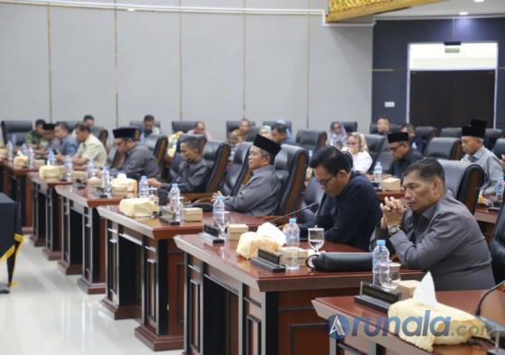 Sejumlah Anggota DPRD Kota Padang saat menghadiri rapat paripurna dengan agenda Pendapat Akhir Fraksi-fraksi terhadap P-KUA dan P-PPAS tahun Anggaran 2026, Sabtu (27/6/2026). IST