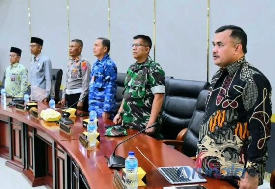 Sekko Padang, Raju Minrova dan Forkopimda Kota Padang yang hadir dalam rapat paripurna, Sabtu (6/6/2026). IST